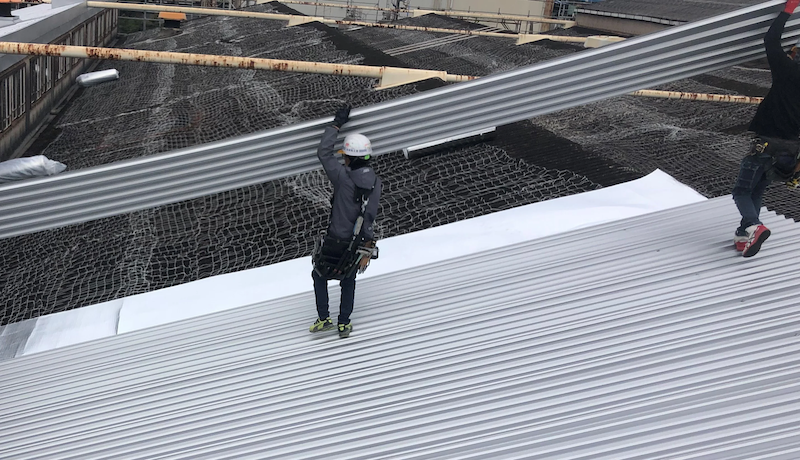 カバー工法施工中